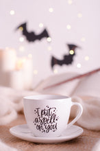 Carica l'immagine nel visualizzatore di Gallery, Tazza Halloween I put a spell on you.
